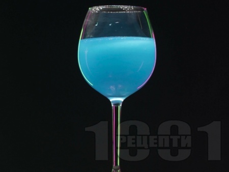  Blue Dream   ,     -   